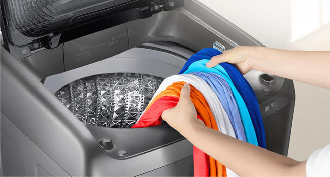 Washing machine for bachelors